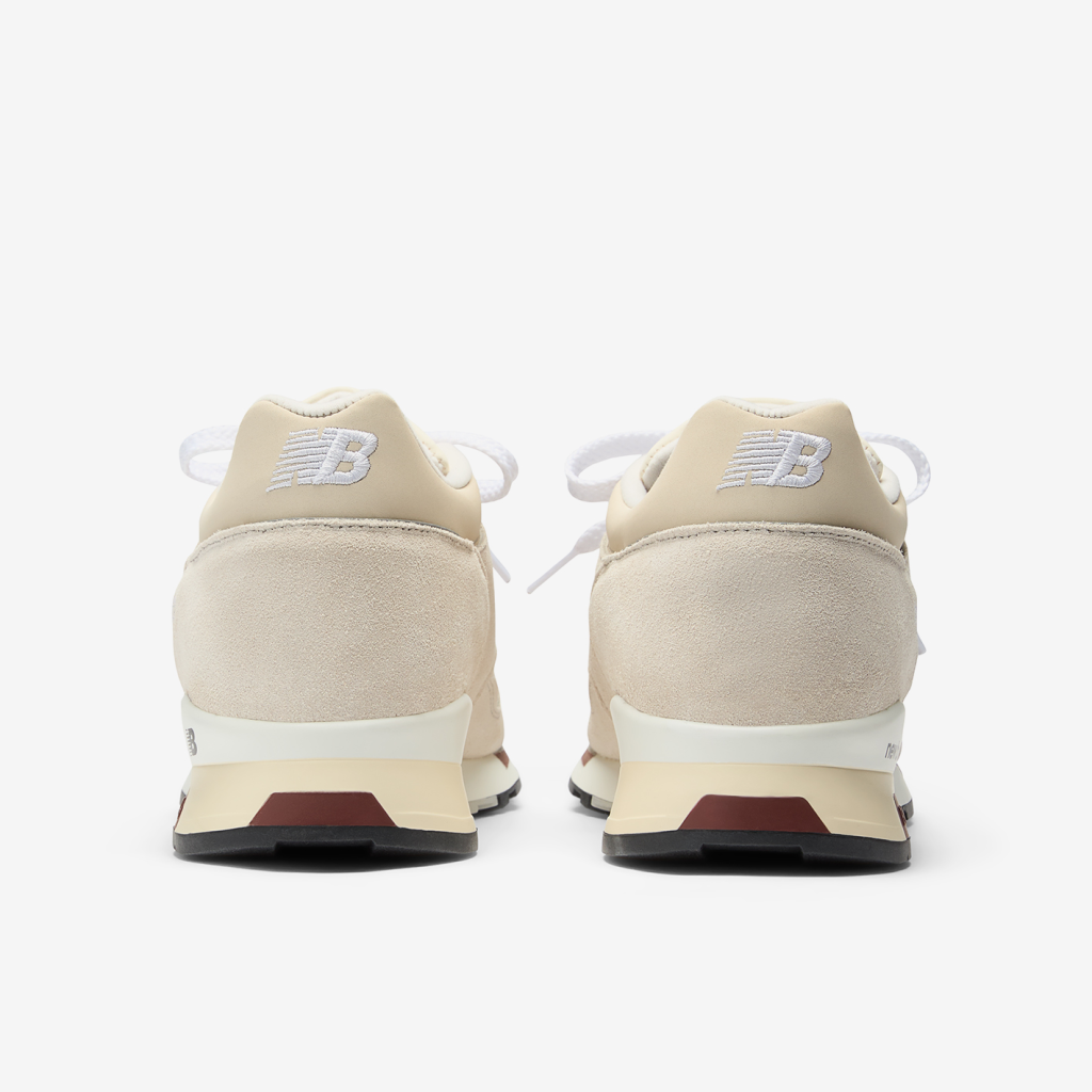 New Balance M 1500 Made in UK Elevated Essentials Freizeitschuhe in GRAU