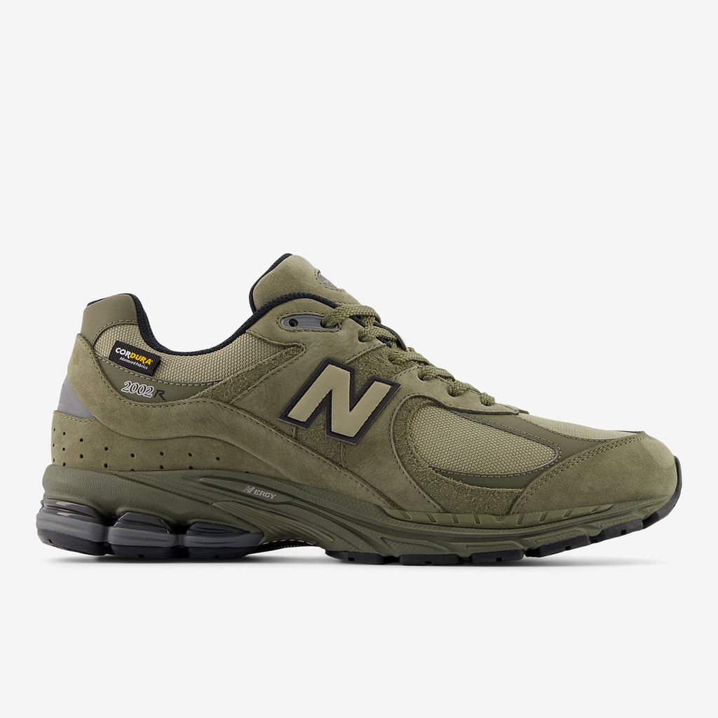 New Balance M 2002R Cordura Freizeitschuhe in GRÜN