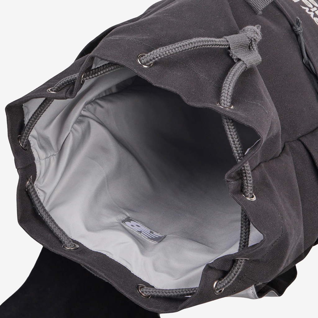 New Balance Canvas Backpack in SCHWARZ