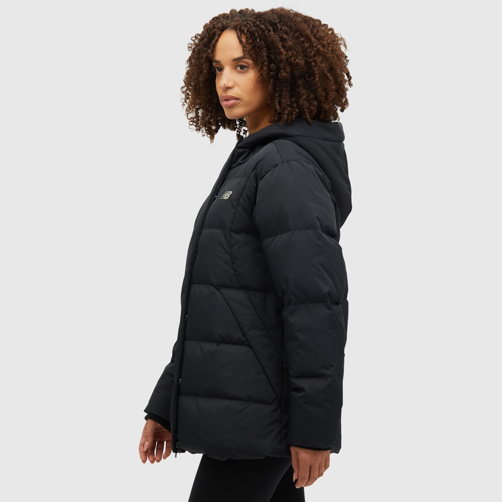 New Balance W NBX Soft Alpine Icon Down Jacket in SCHWARZ