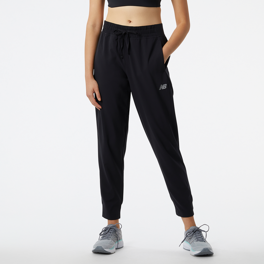New Balance W Accelerate Pant in SCHWARZ