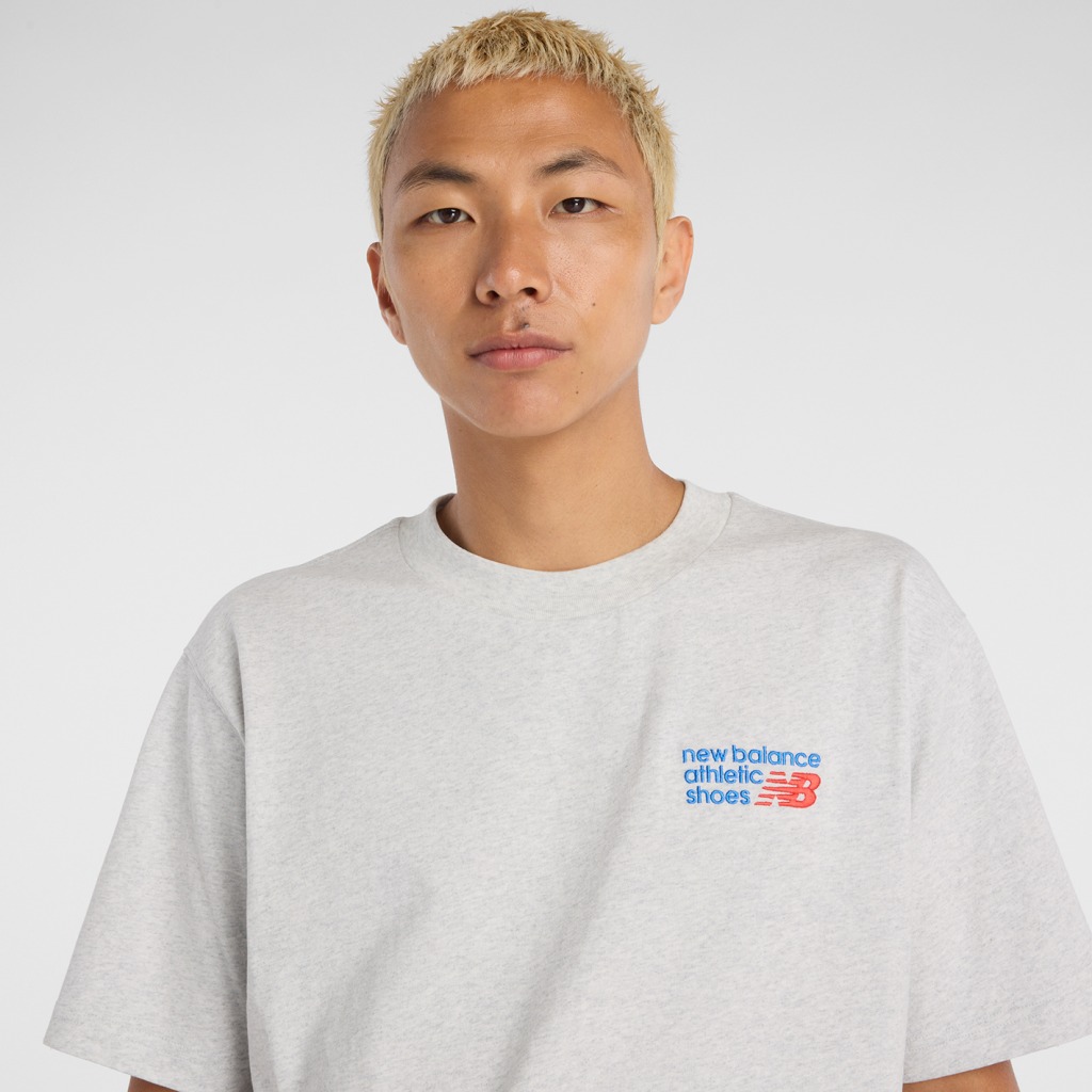 New Balance Athletics Premium Logo T-Shirt in GRAU