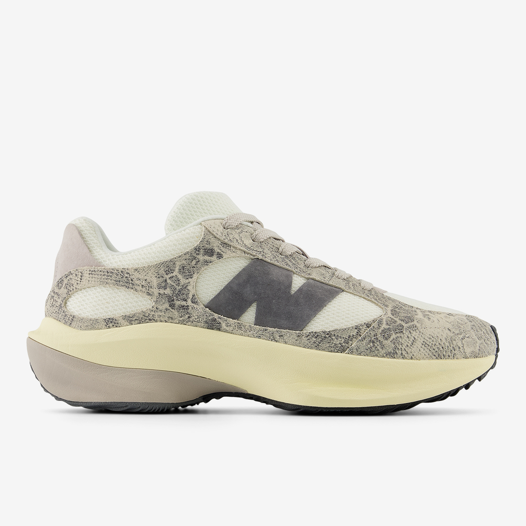 New Balance U Warped Runner Cracked Freizeitschuhe in GRAU