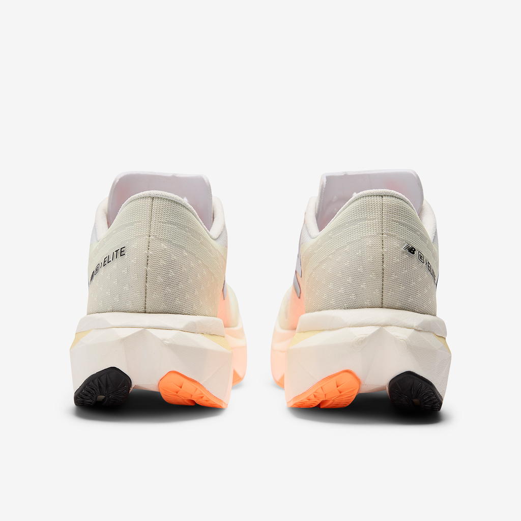 New Balance M SuperComp Elite v4 Laufschuhe in WEISS