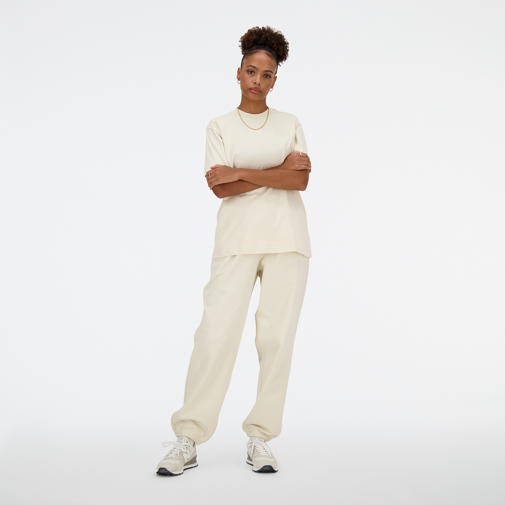 New Balance W NB Athletics Jersey T-Shirt in BEIGE