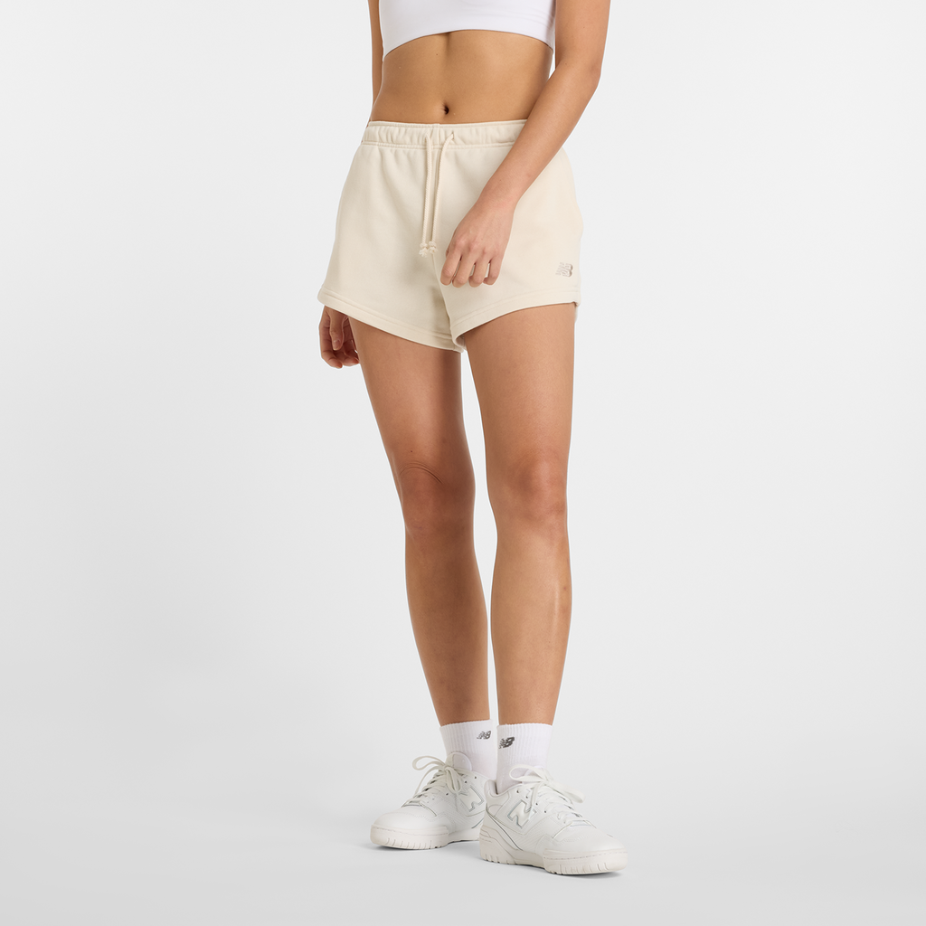 New Balance Coastal Fleece Short in BEIGE