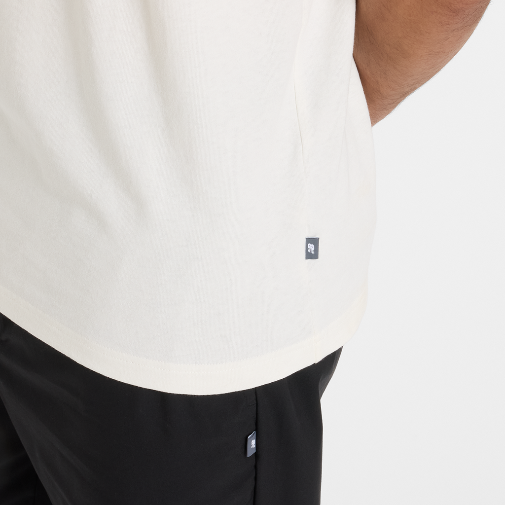 New Balance Athletics Multi Color Logo T-Shirt in WEISS