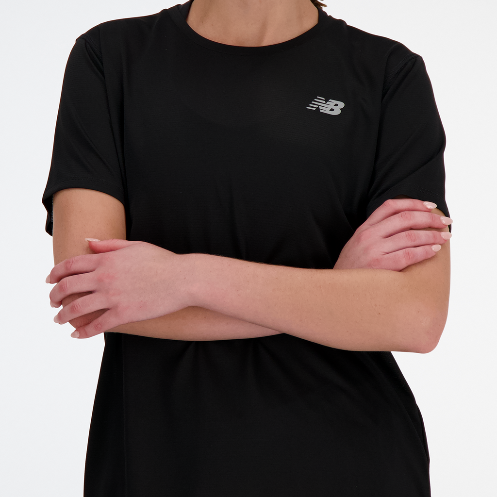 New Balance W New Balance Short Sleeve in SCHWARZ