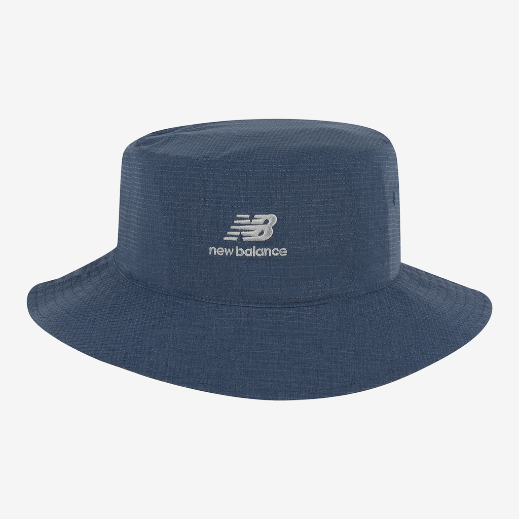 New Balance Reversible Bucket Hat in BLAU
