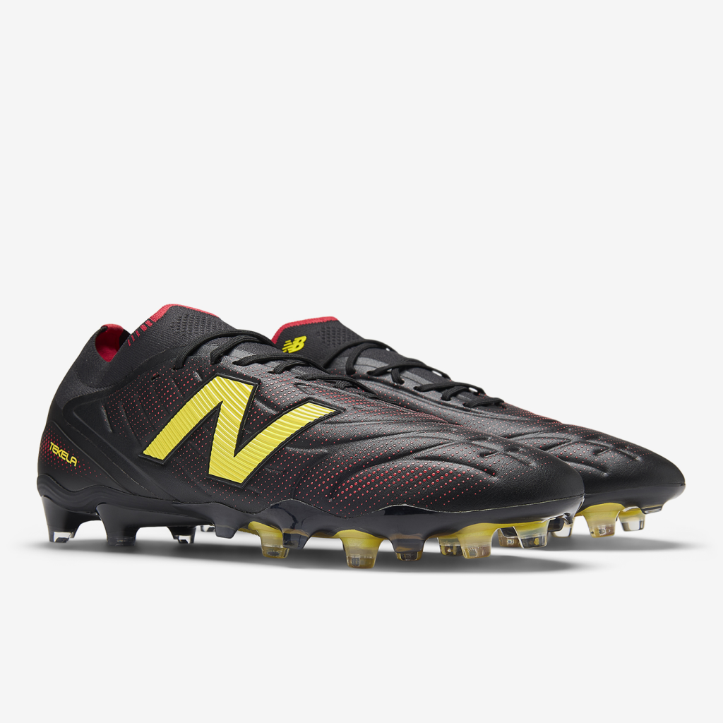 New Balance M Tekela Elite Low FG v5 Nockenschuhe in SCHWARZ