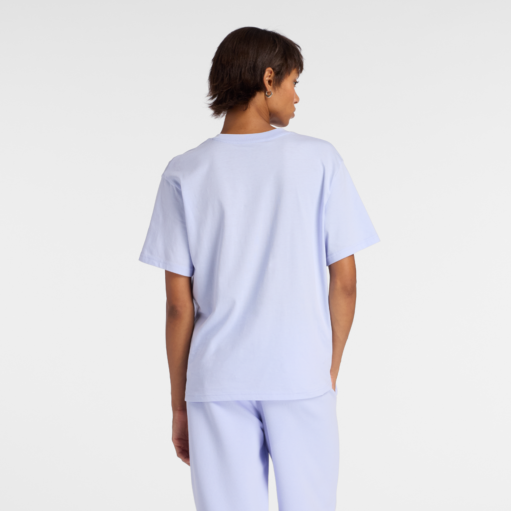 New Balance W Sport Relaxed Graphic T-Shirt in VIOLETT