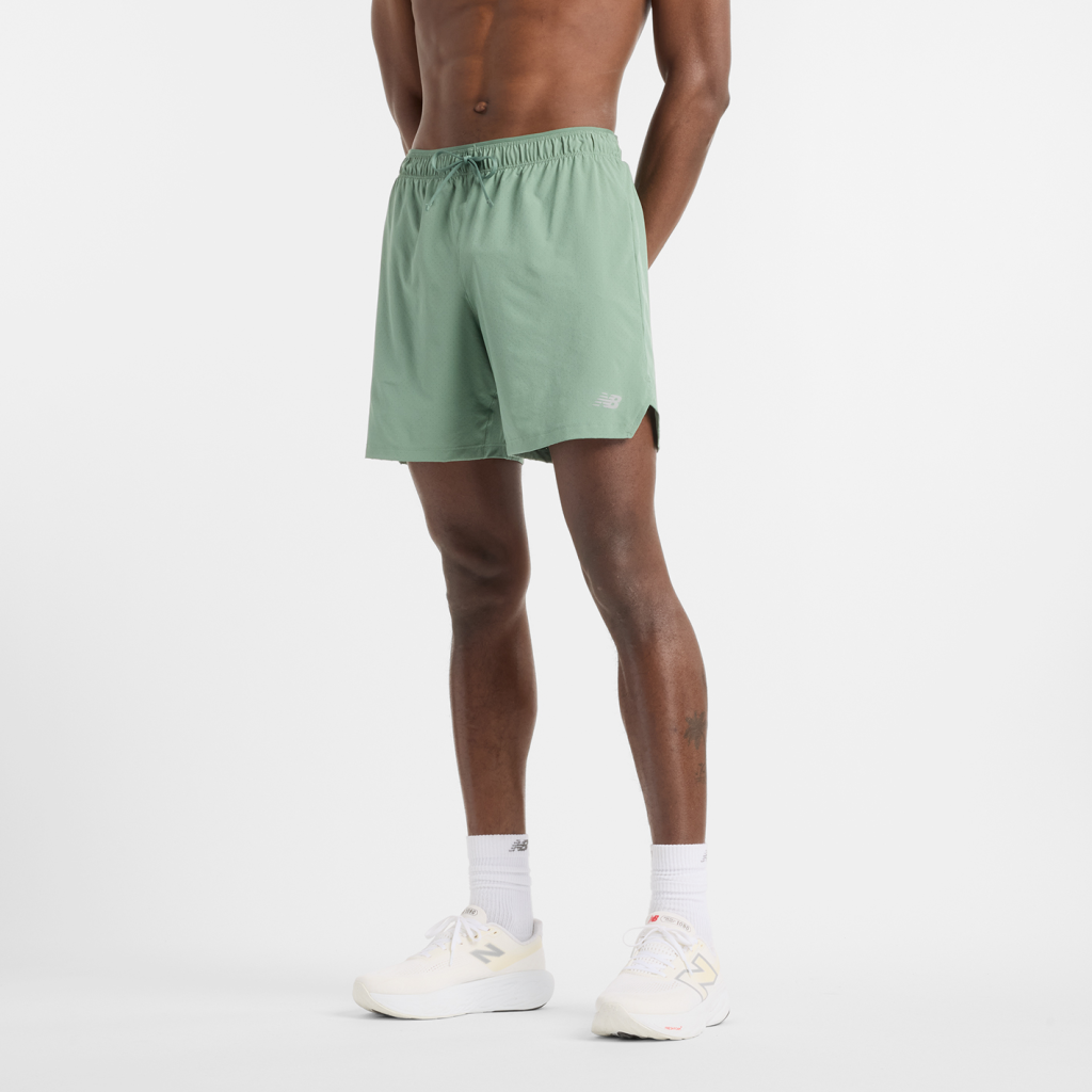 New Balance RC Short 7" in GRÜN