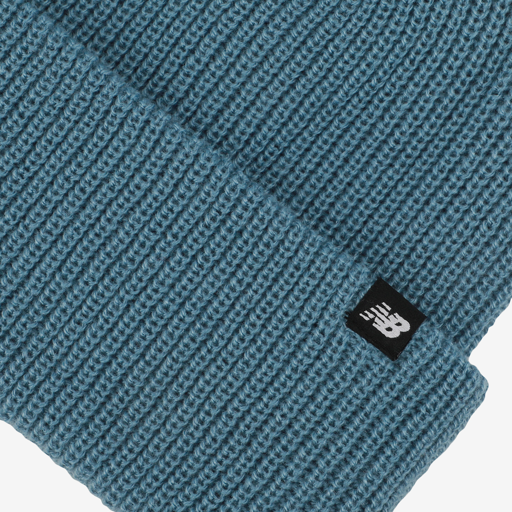 New Balance Fisherman Beanie in BLAU