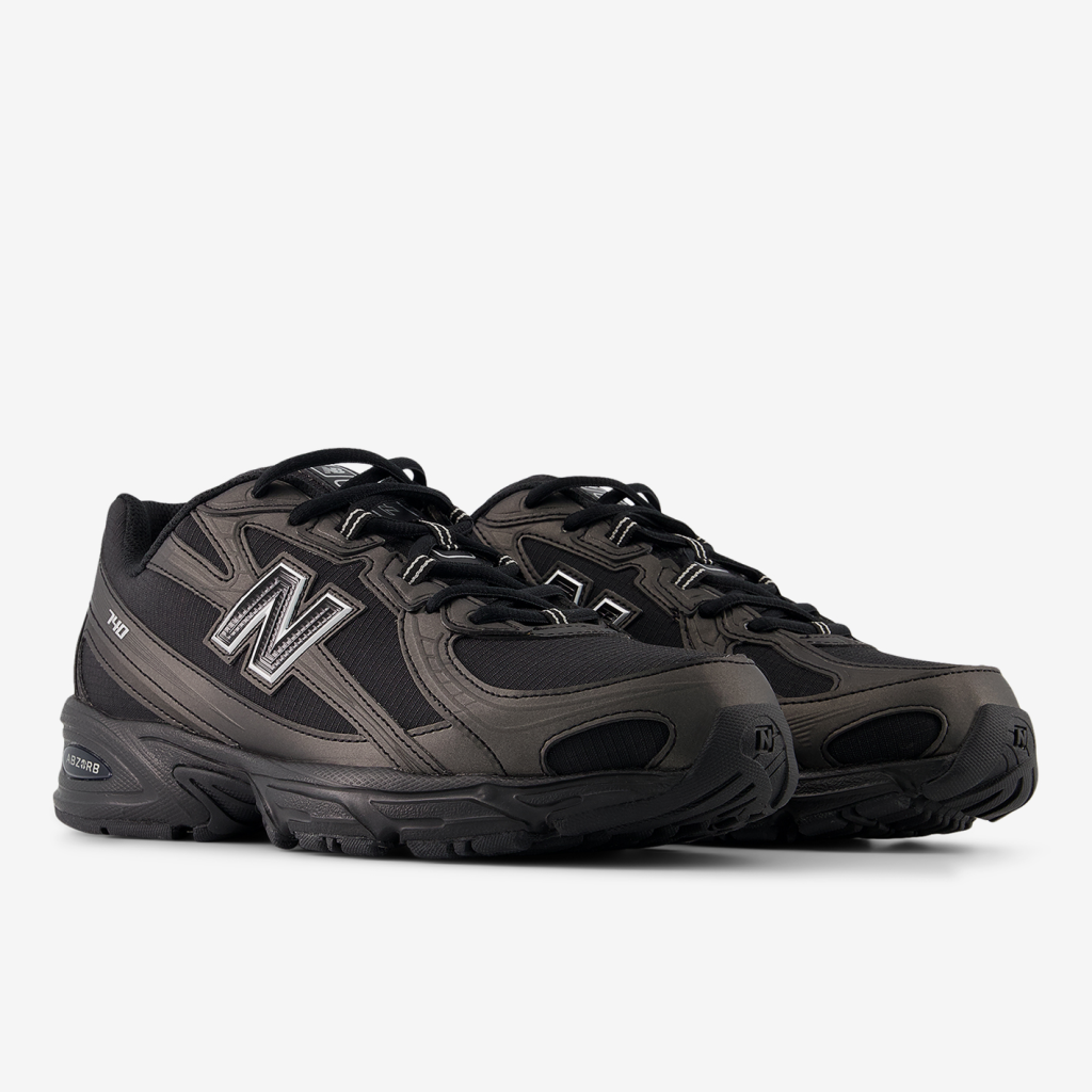 New Balance U 740 Elevated Core Freizeitschuhe in SCHWARZ