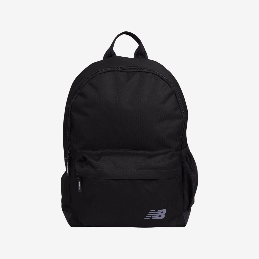 New Balance Essentials Backpack in SCHWARZ