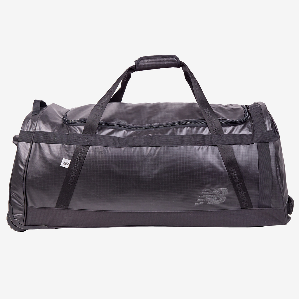 New Balance Pro Players Wheel Duffle in SCHWARZ