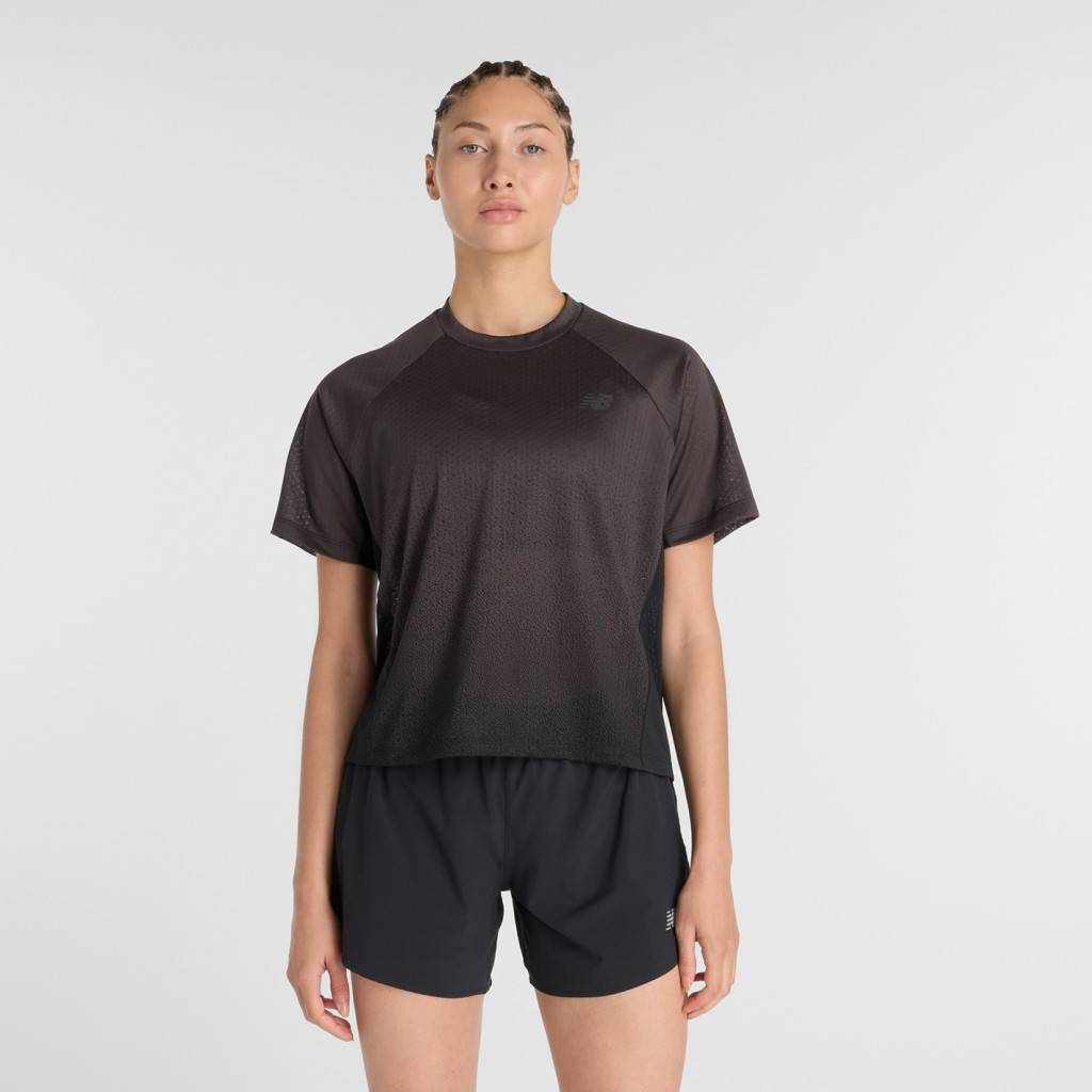 New Balance W Viz-Tech Run T-Shirt in SCHWARZ