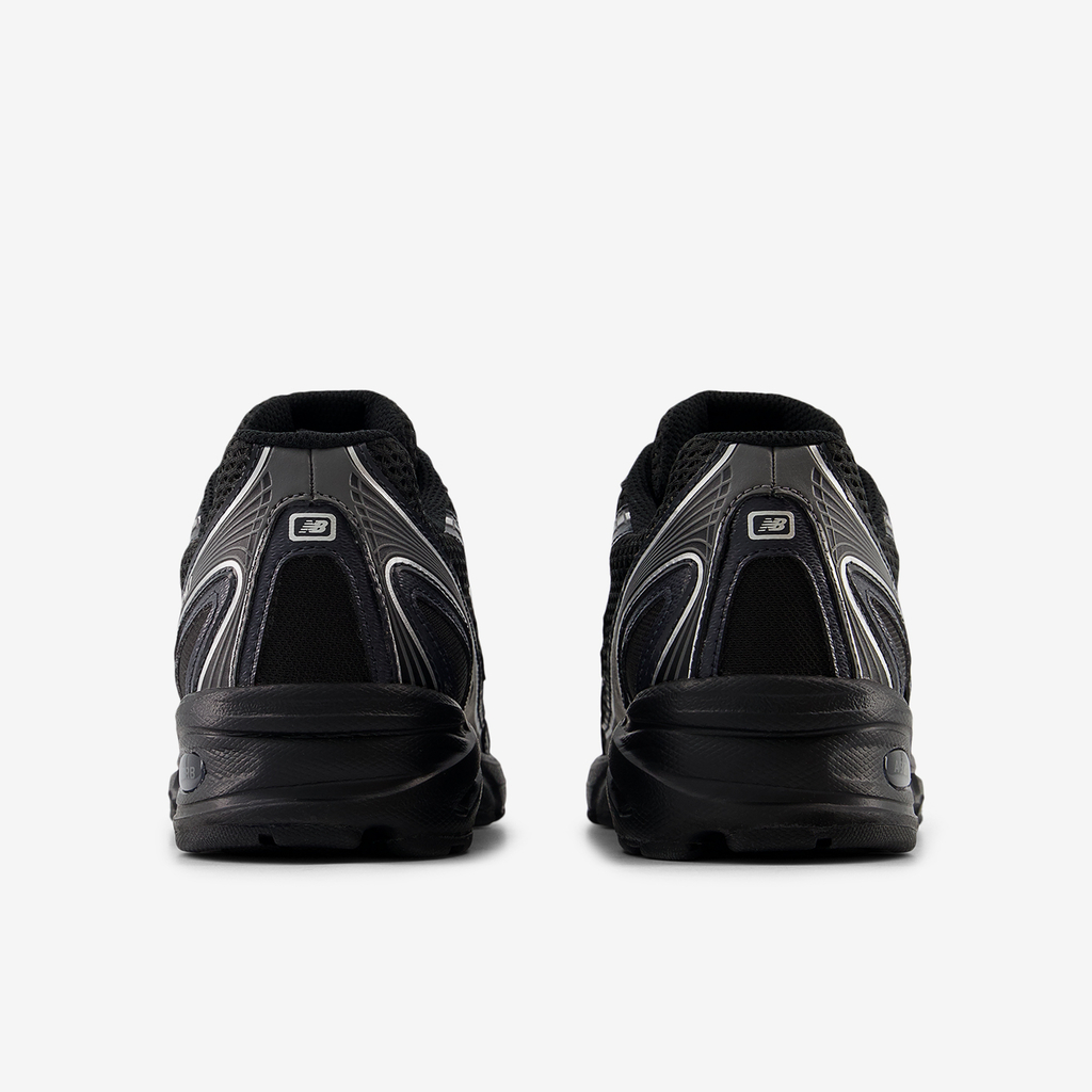 New Balance U 740 Core Freizeitschuhe in SCHWARZ