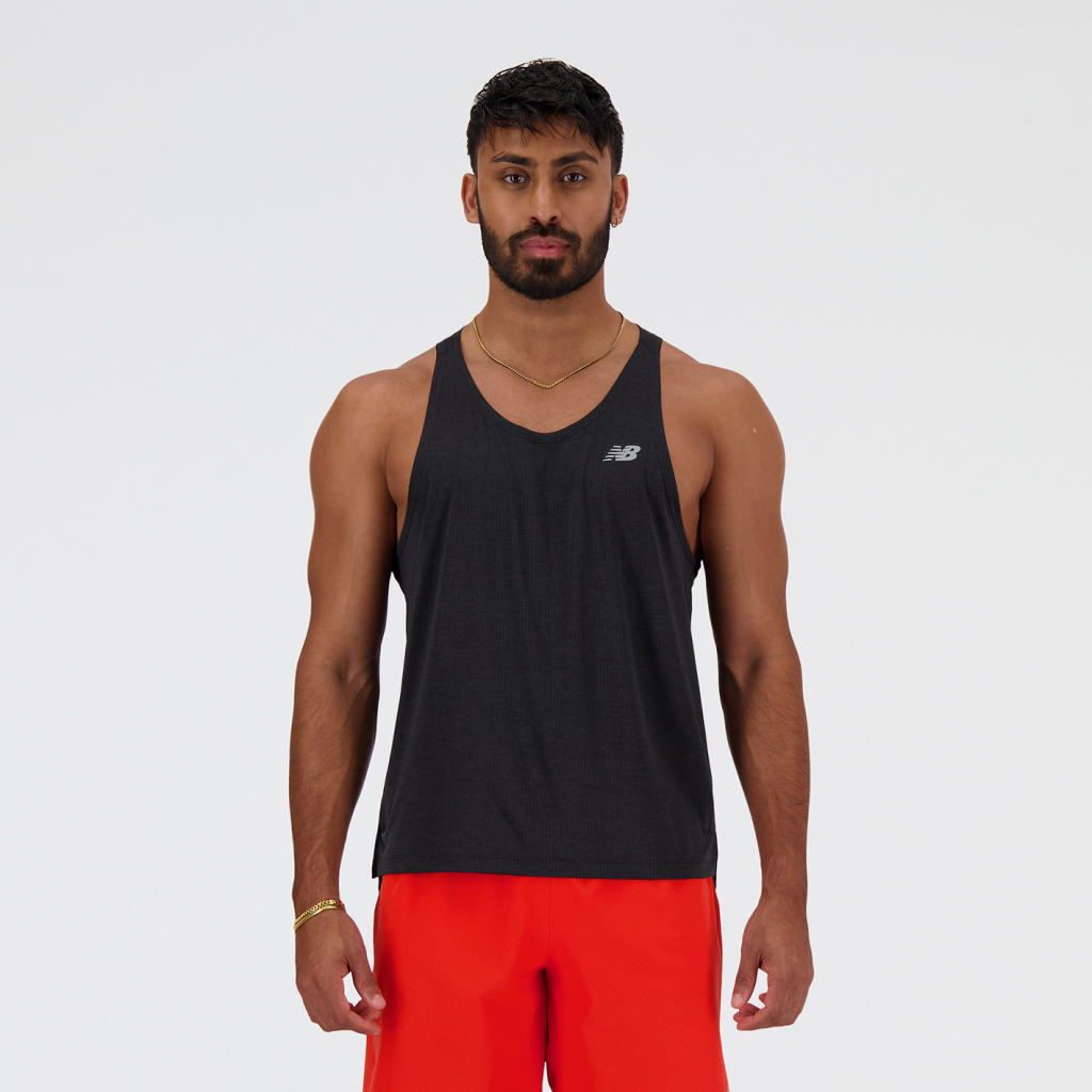 New Balance NB Athletics Run Singlet in SCHWARZ
