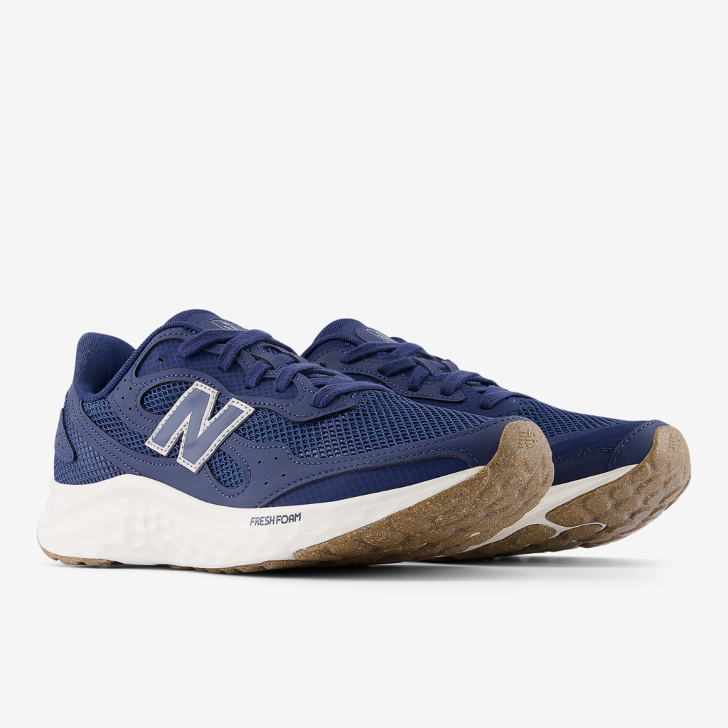 New Balance M Arishi v4 Laufschuhe in BLAU