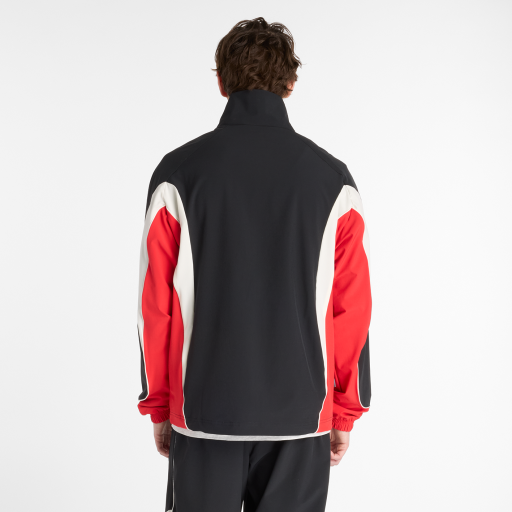 New Balance In Game Woven Track Jacket in SCHWARZ