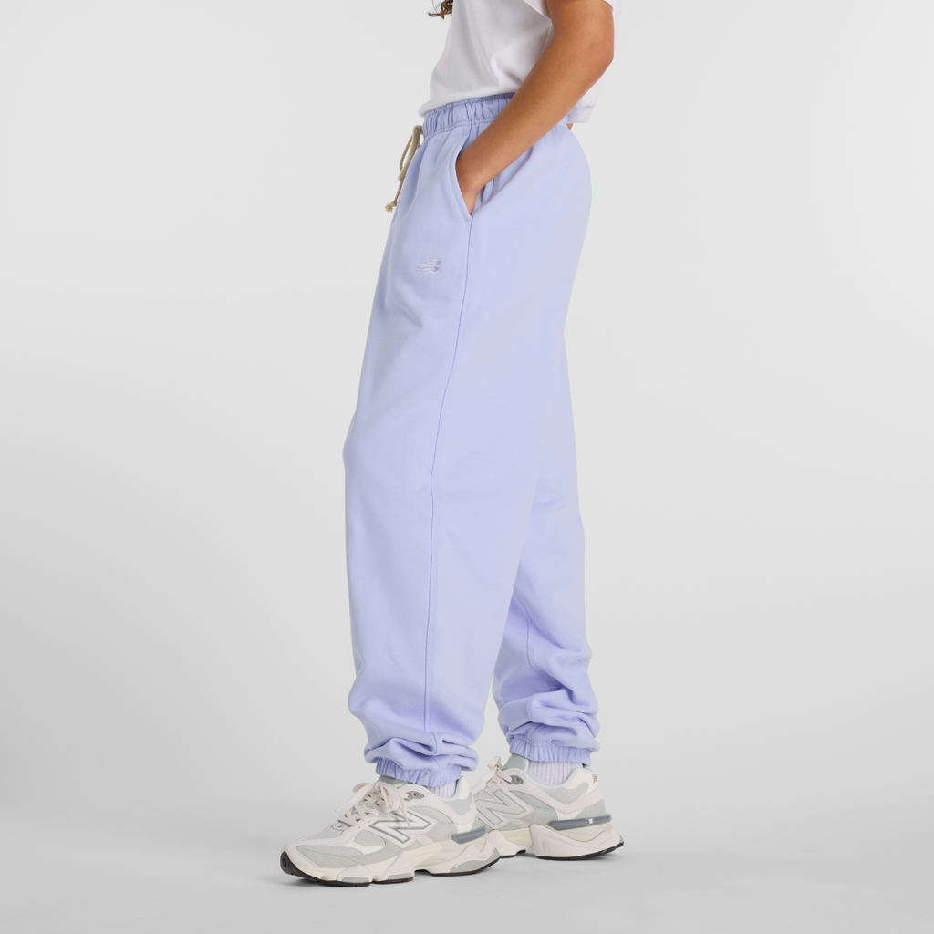 New Balance W NB Athletics French Terry Jogger in VIOLETT
