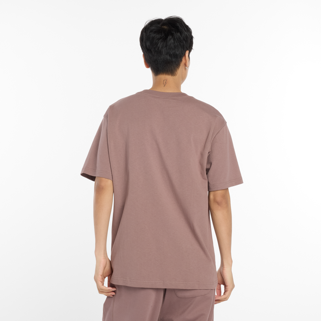 New Balance Athletics Logo T-Shirt in BRAUN