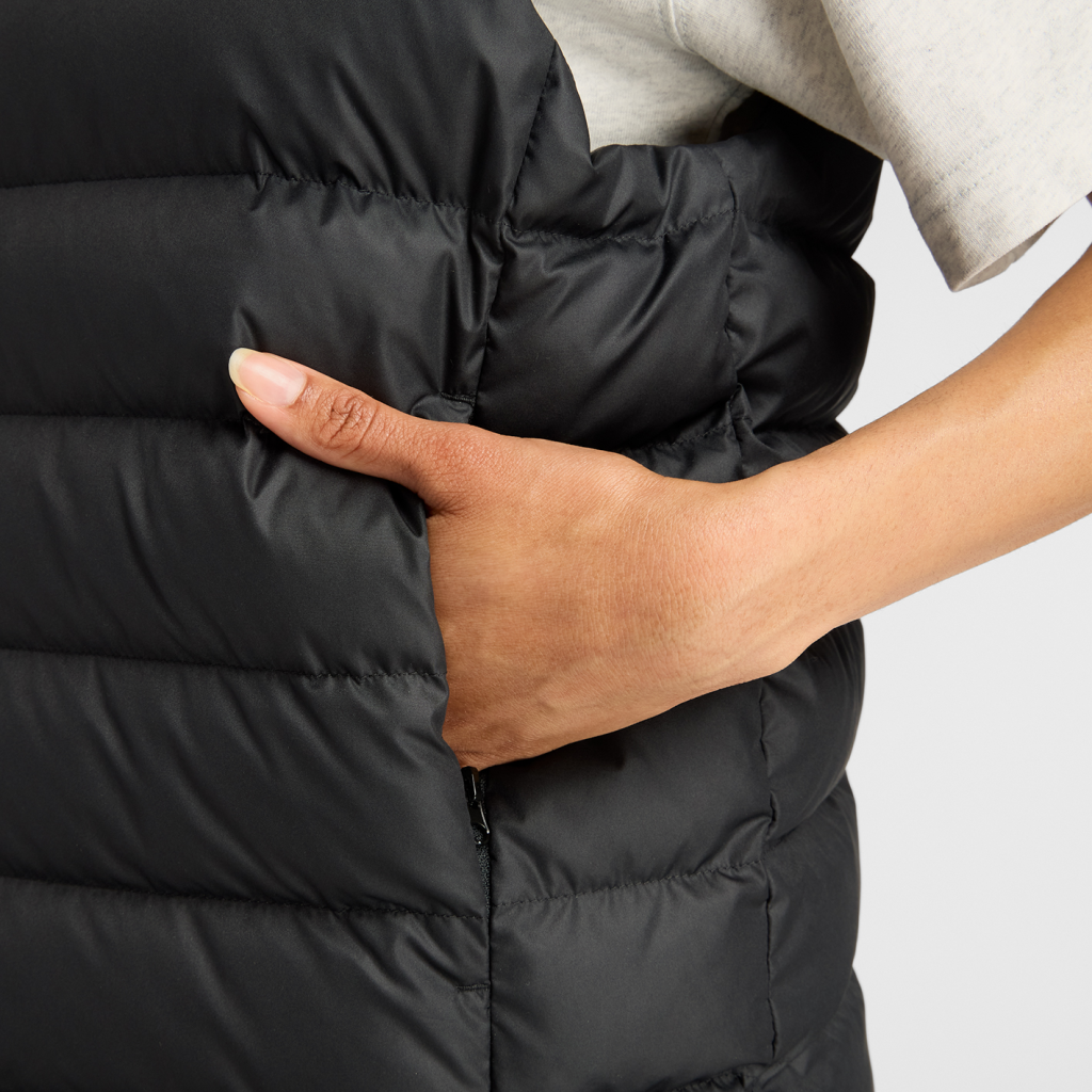 New Balance W Hooded Puffer Vest in SCHWARZ