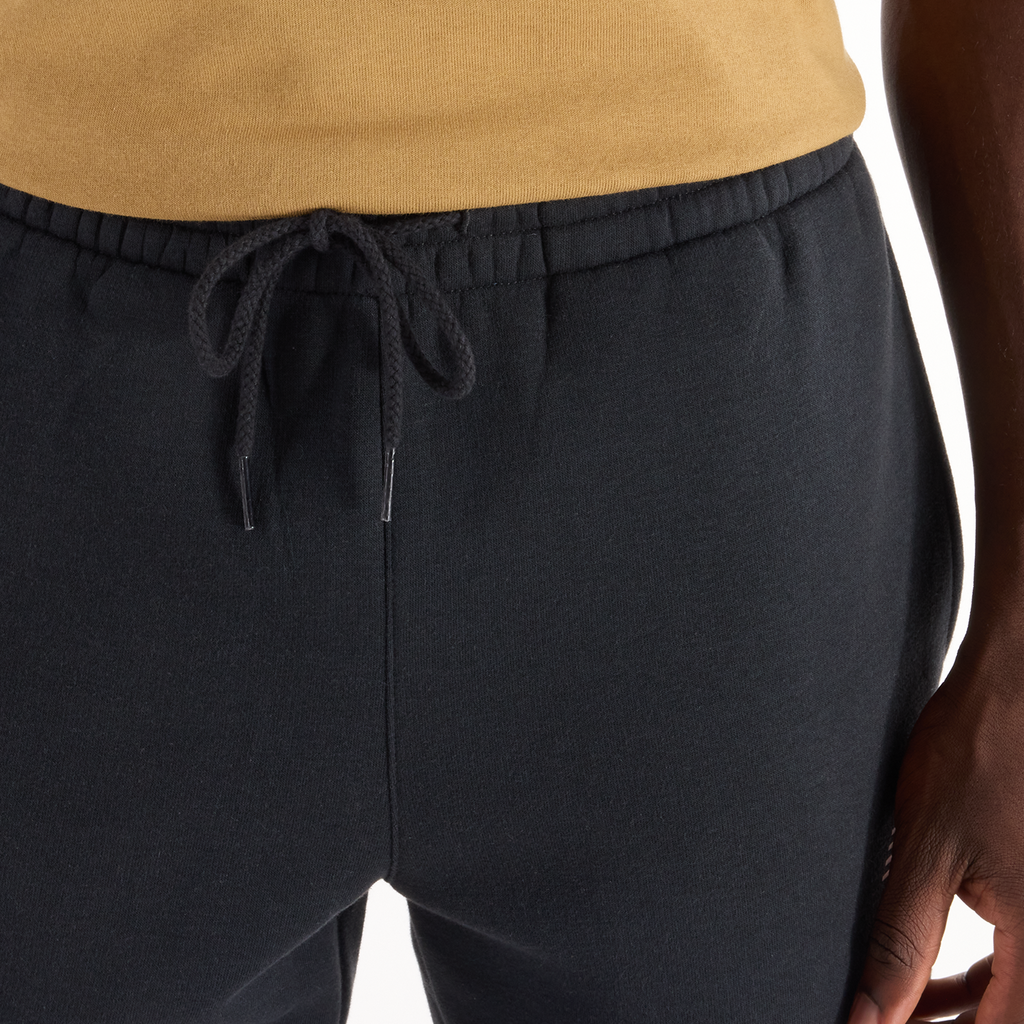 New Balance Sport Fleece Jogger in SCHWARZ