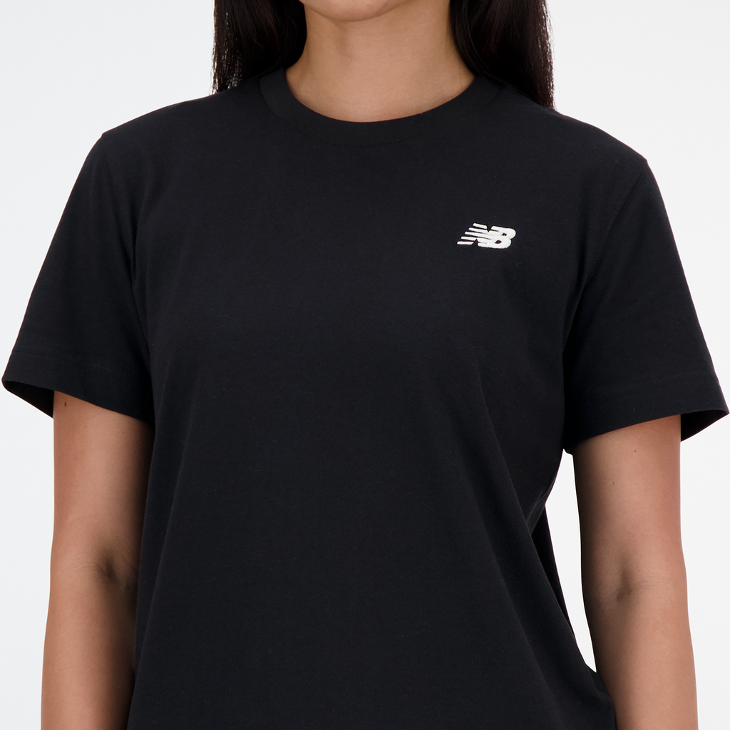 New Balance W New Balance Jersey Small Logo T-Shirt in SCHWARZ