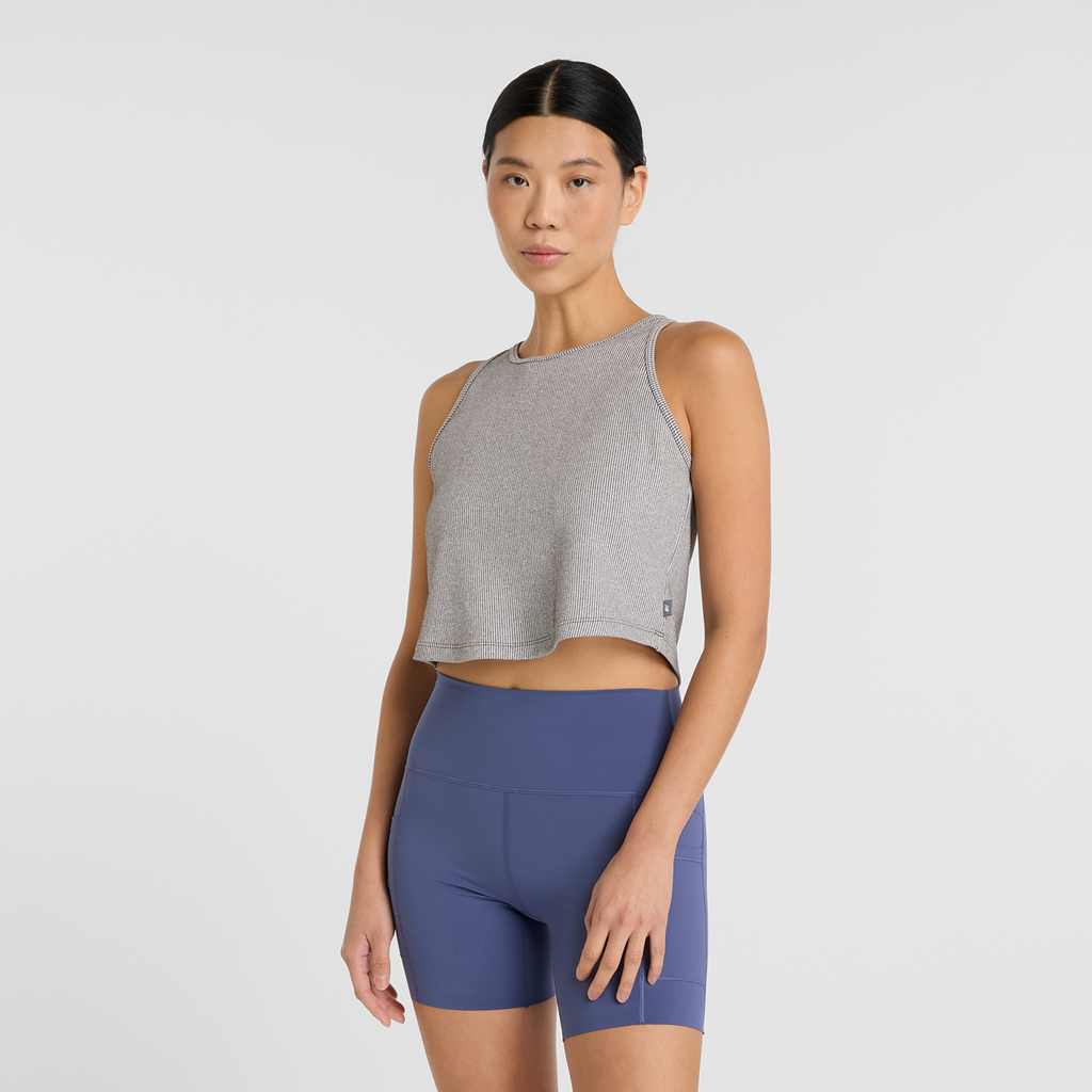 New Balance Novelty Rib Tank in SCHWARZ