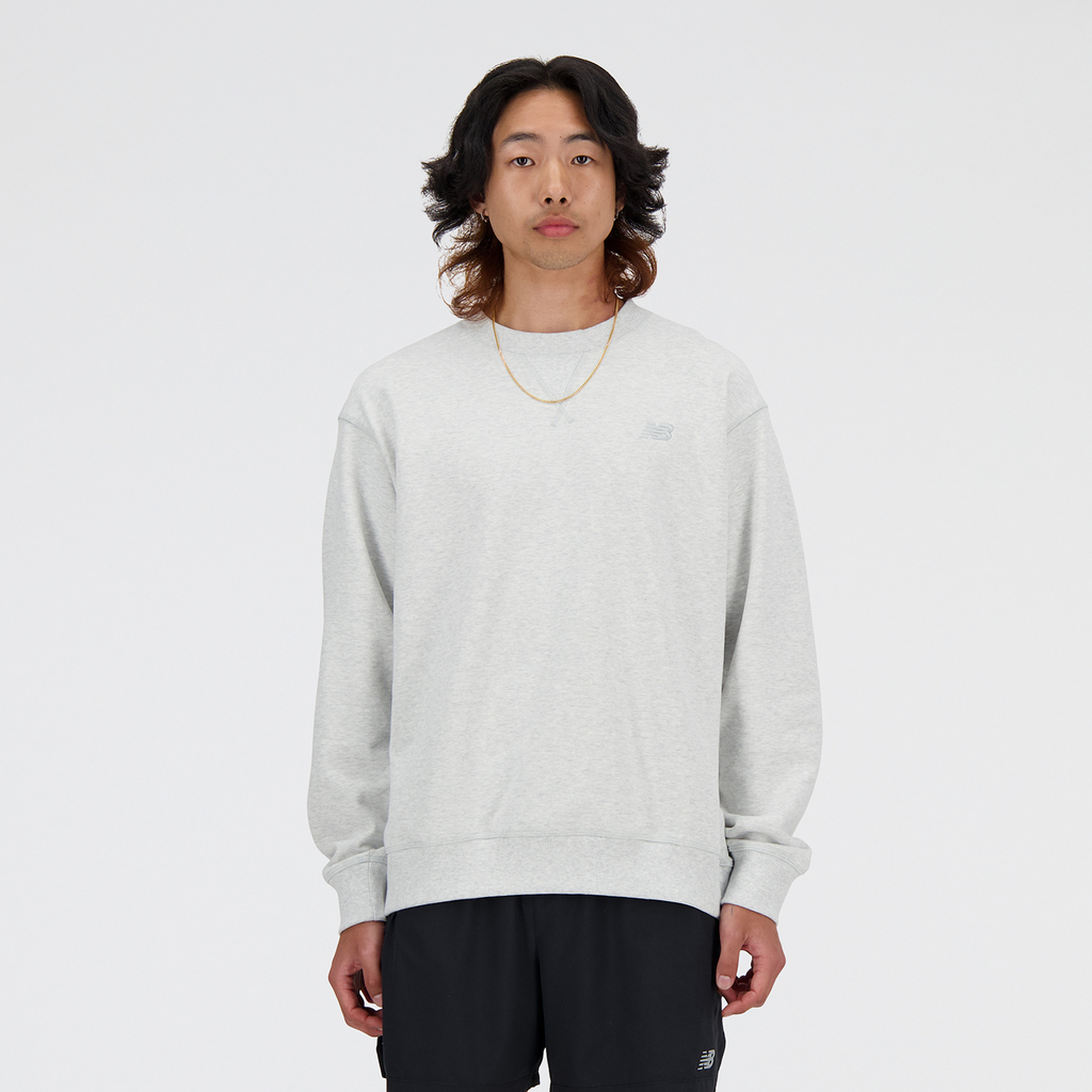 New Balance NB Athletics French Terry Crew in GRAU