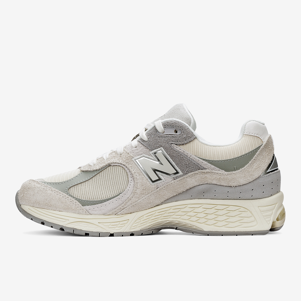New Balance U 2002R Essentials Freizeitschuhe in GRAU