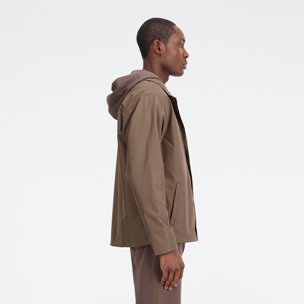 New Balance NB Essentials Coaches Jacket in BRAUN