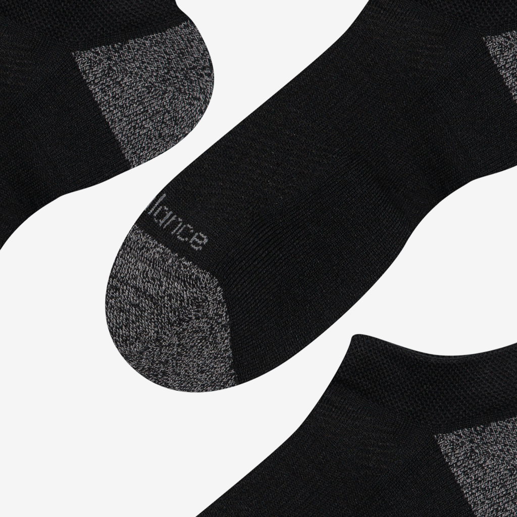New Balance Active No Show Socks 3 Pack in SCHWARZ
