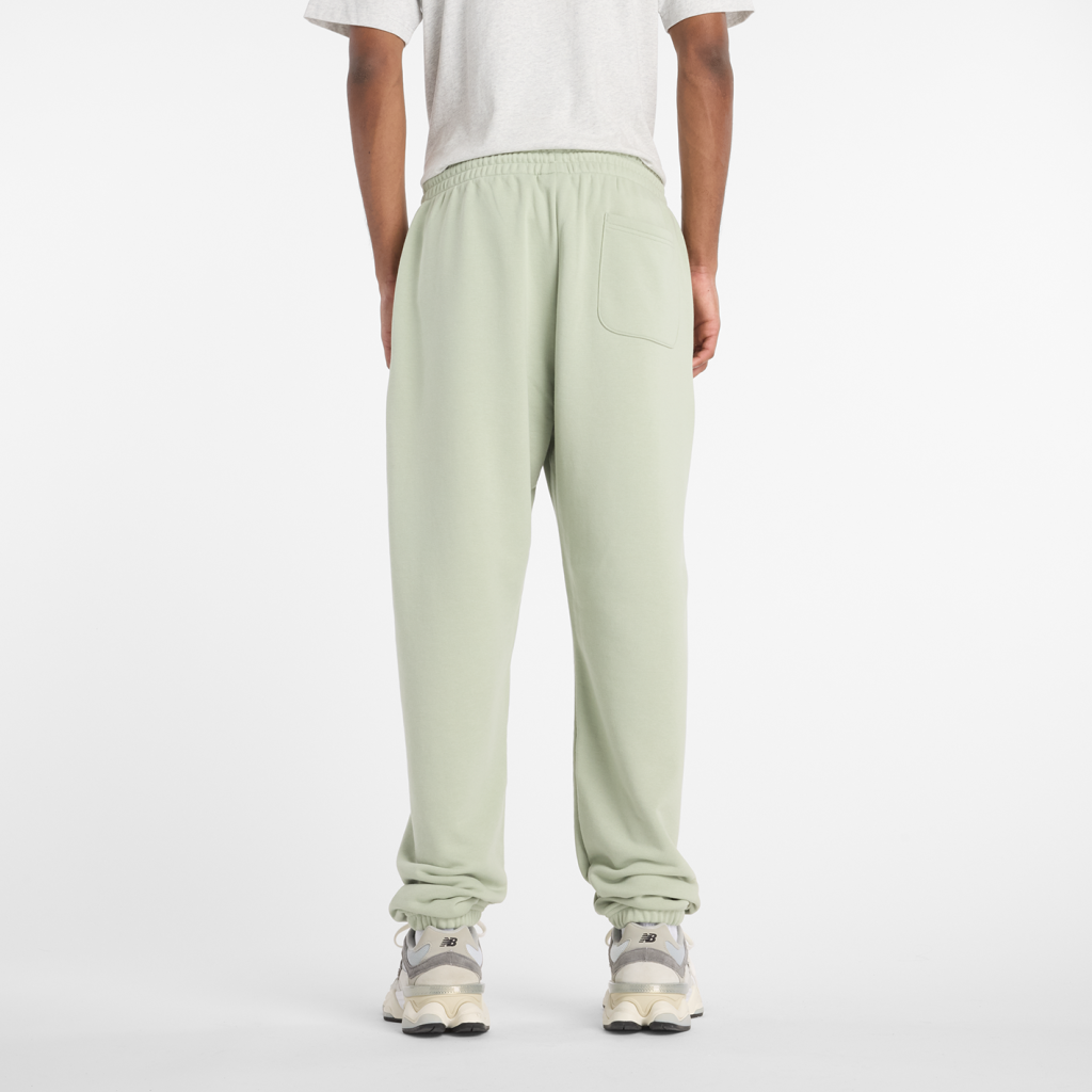 New Balance Sport Essentials French Terry Jogger in GRÜN
