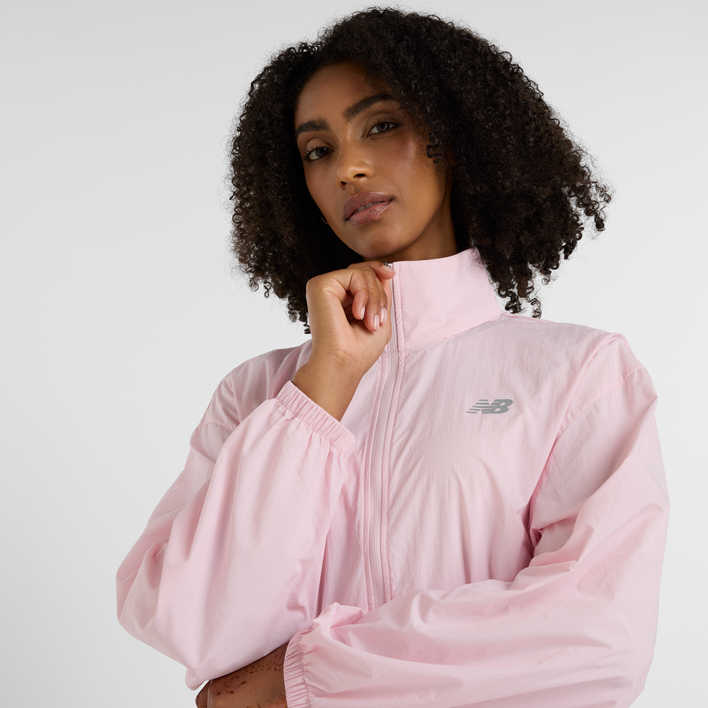 New Balance W NB Athletics Woven Jacket in PINK
