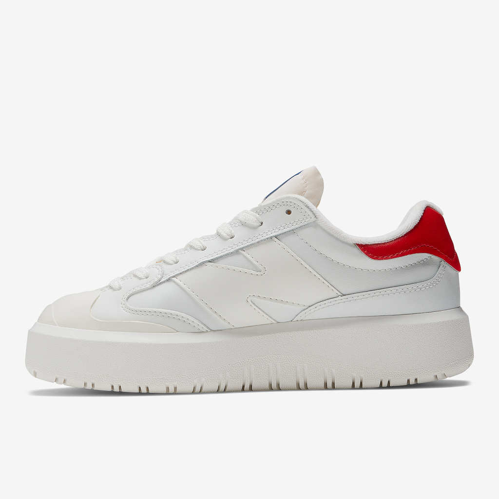 New Balance U 302 Kodachrome Freizeitschuhe in WEISS
