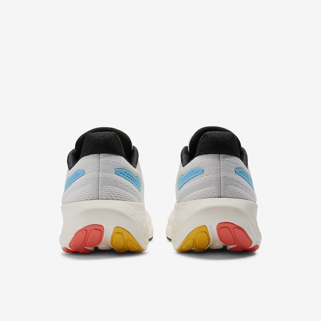 New Balance G 1080 v13 Laufschuhe in WEISS