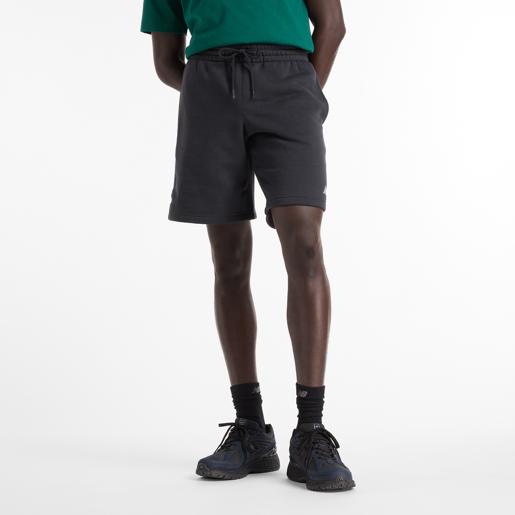 New Balance Sport Fleece Short 9" in SCHWARZ