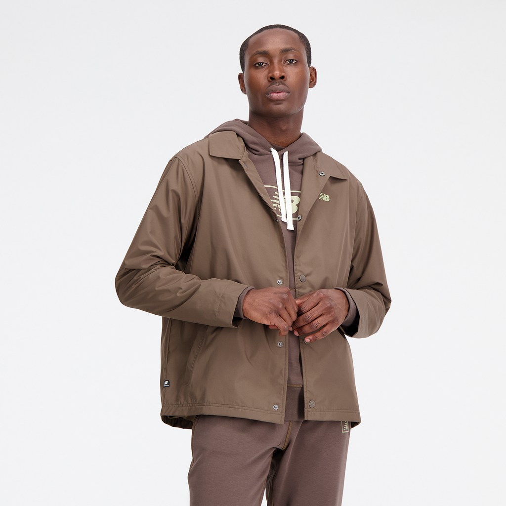 New Balance NB Essentials Coaches Jacket in BRAUN