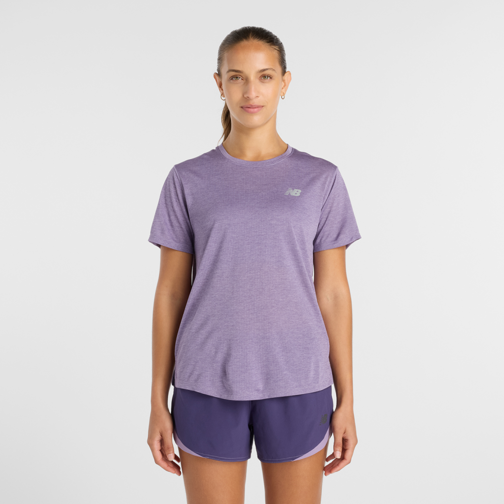 New Balance W NB Athletics Short Sleeve in VIOLETT