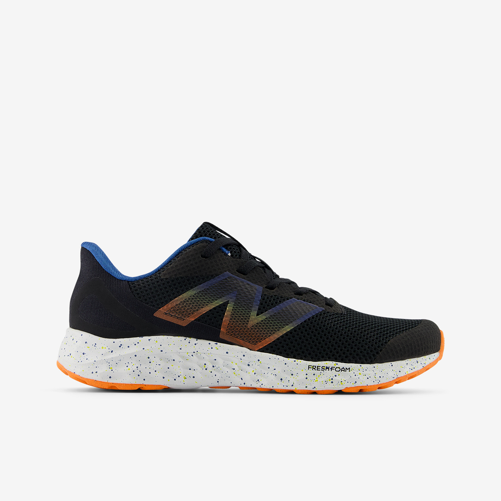 New Balance G Arishi v4 Laufschuhe in SCHWARZ