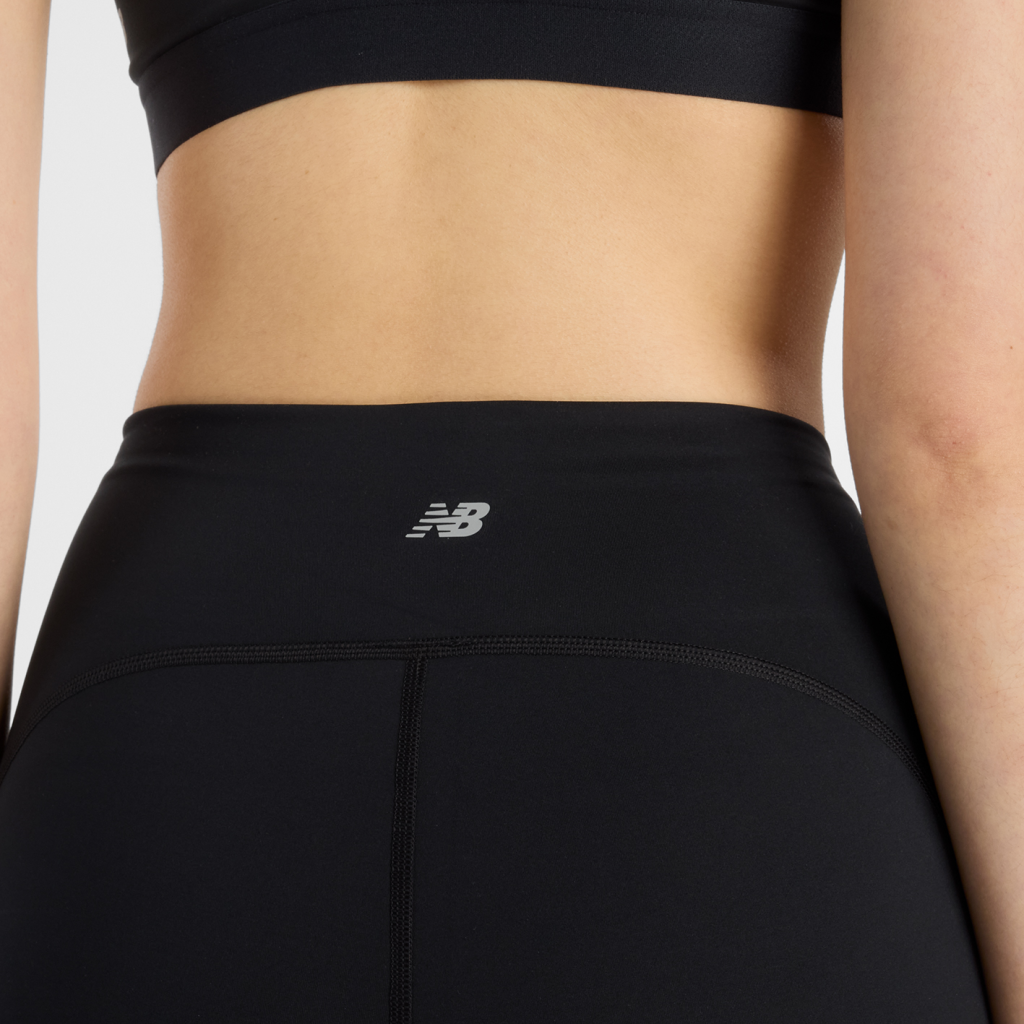 New Balance W Athletics Reflective Heat High Rise Legging 27" in SCHWARZ