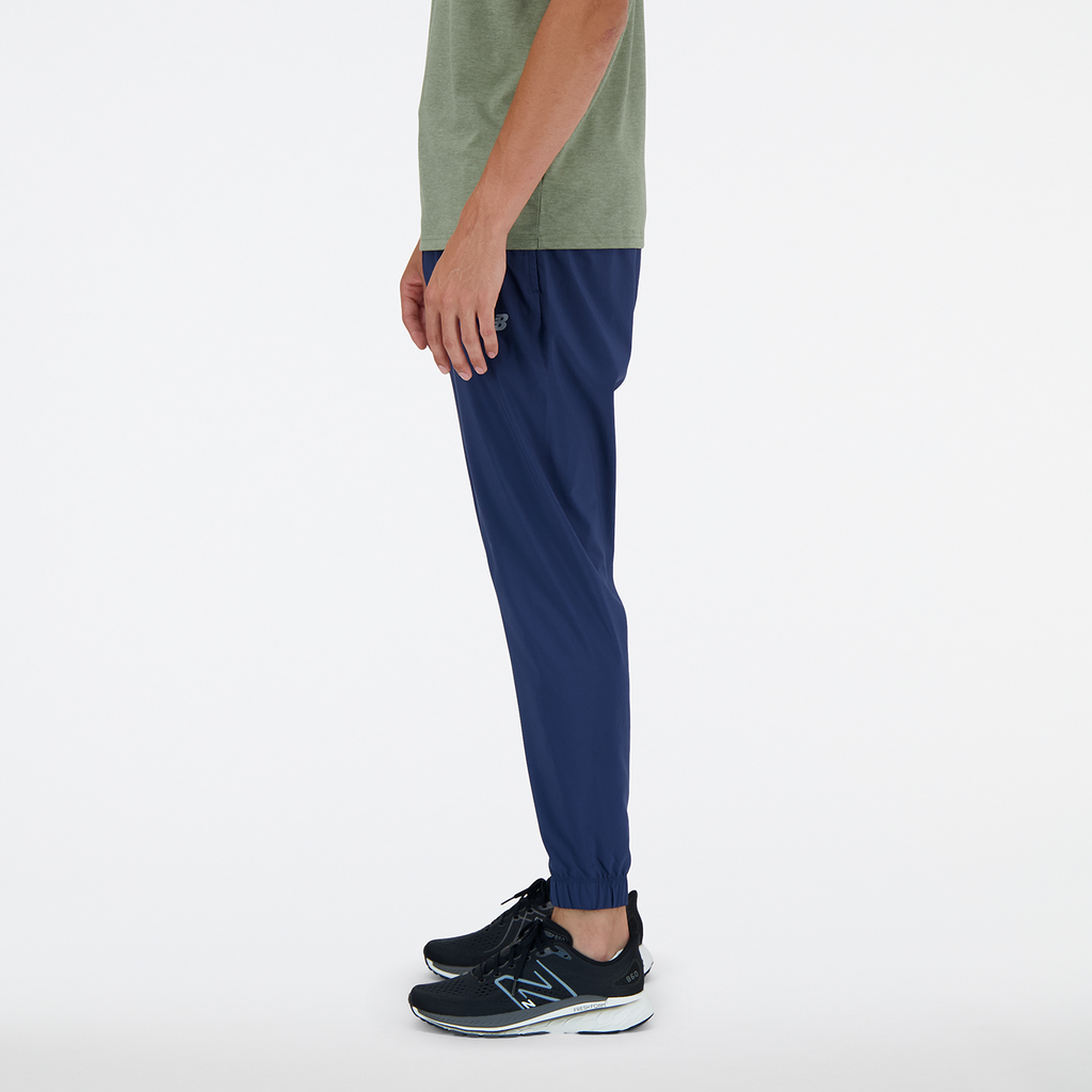 New Balance New Balance Active Woven Jogger in BLAU