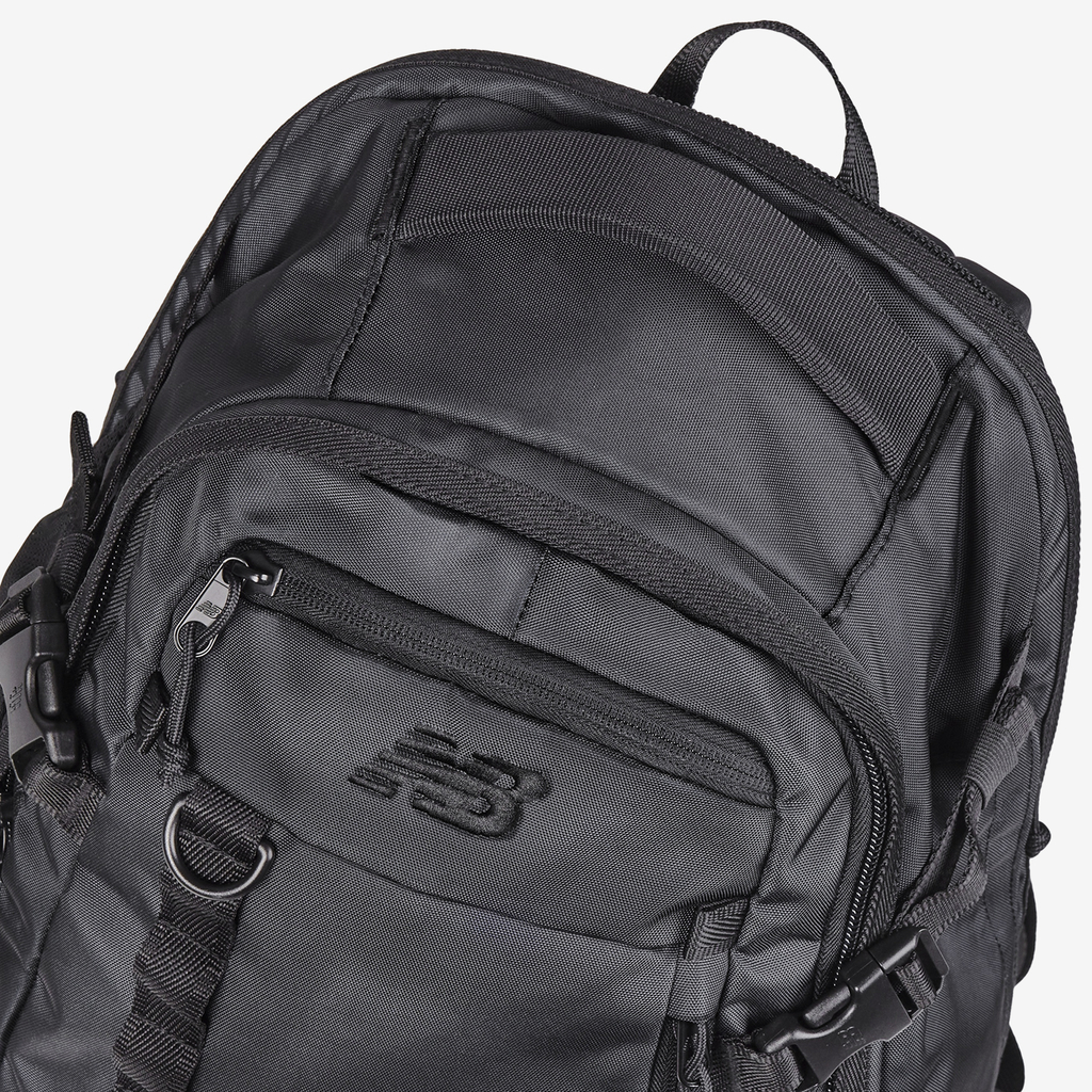 New Balance Athletics Advance Backpack in SCHWARZ