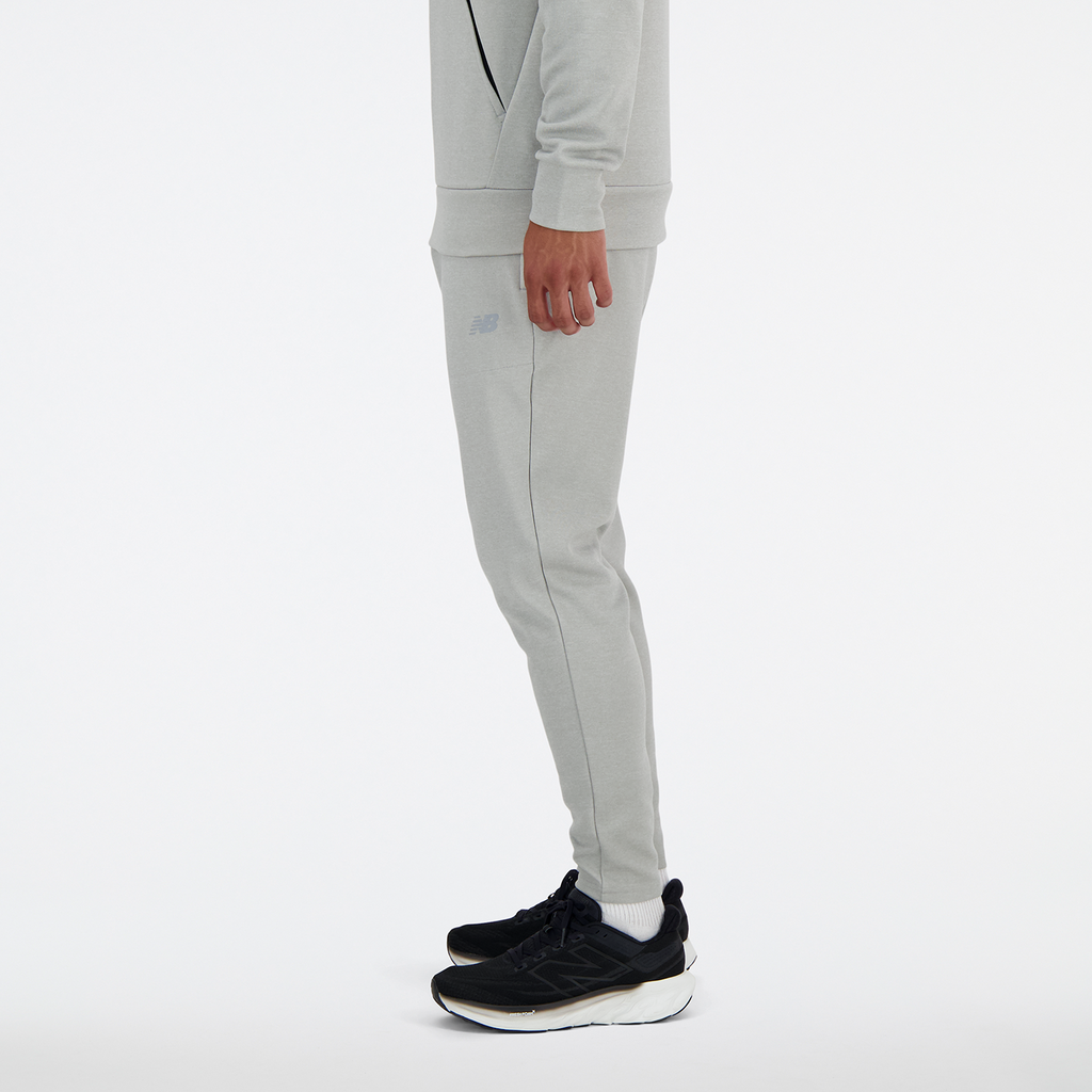 New Balance Tech Knit Pant in GRAU