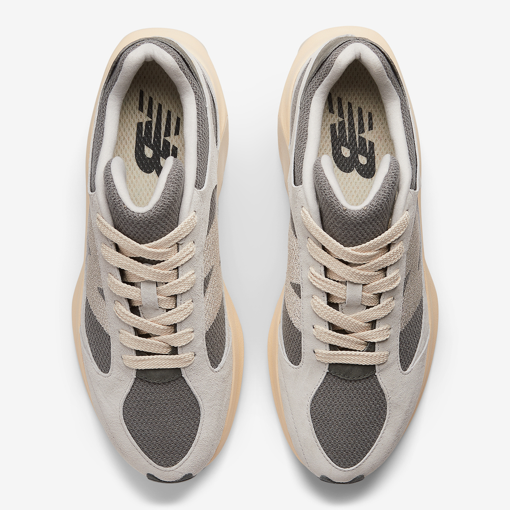 New Balance U Warped Runner Max Min Freizeitschuhe in GRAU