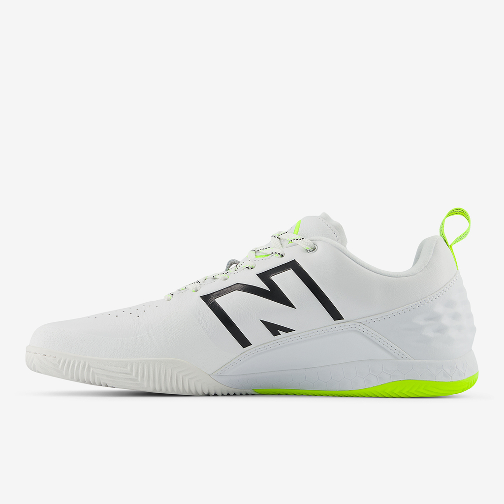New Balance M Audazo Command IN Colorful Indoorschuhe in WEISS