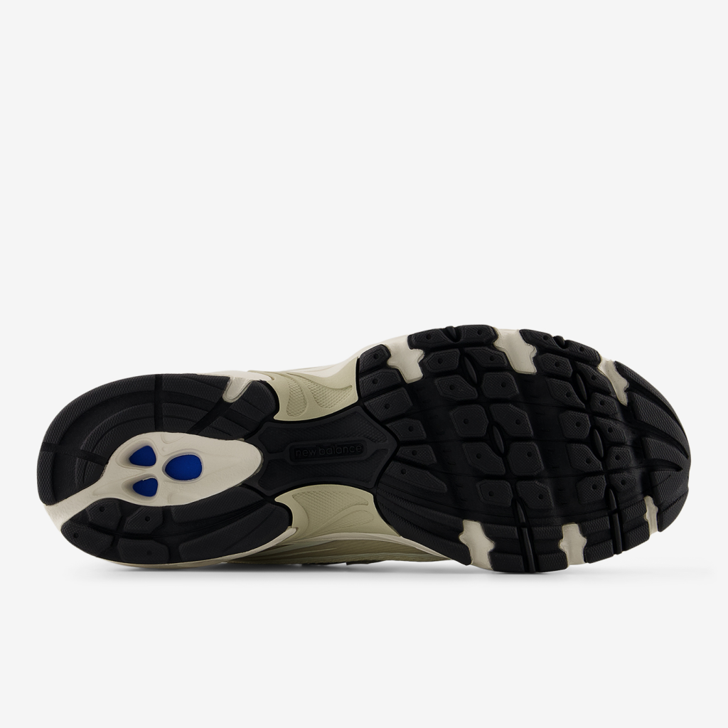 New Balance U 740 Elevated Essentials Freizeitschuhe in GRAU